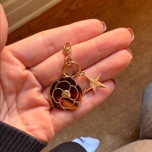 CHANEL Gold Flower and Star Key Holder